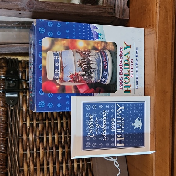1995 Anheuser-Busch, Inc Budweiser Collector Stein - Picture 5 of 6